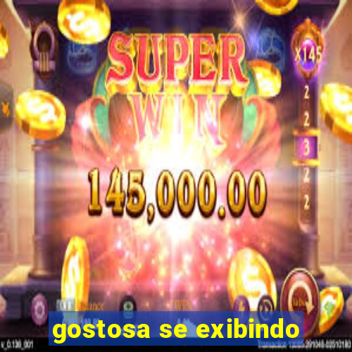 gostosa se exibindo